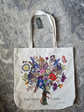 Vera Bradley Woodlark Canvas Floral Bouquet No 1 Tote Bag - Cream